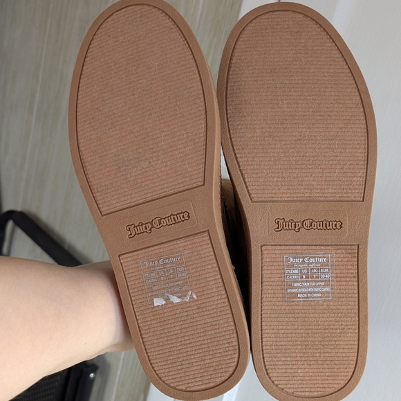 Juicy Couture Woman's Koded Faux Fur Winter Boots - Picture 11 of 11